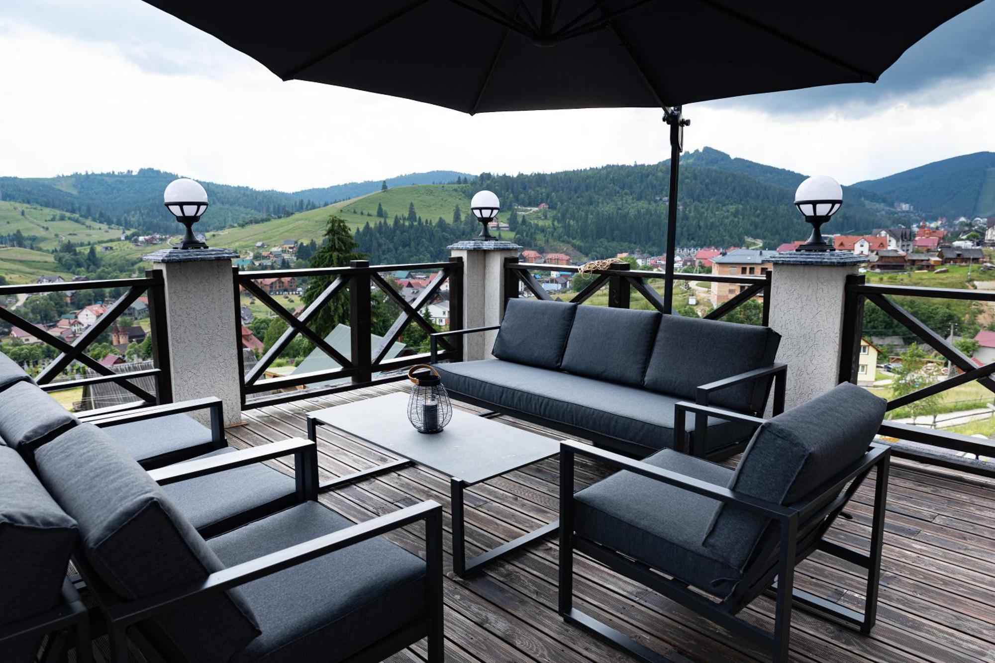 Svoi Hotel Palyanytsya Bagian luar foto
