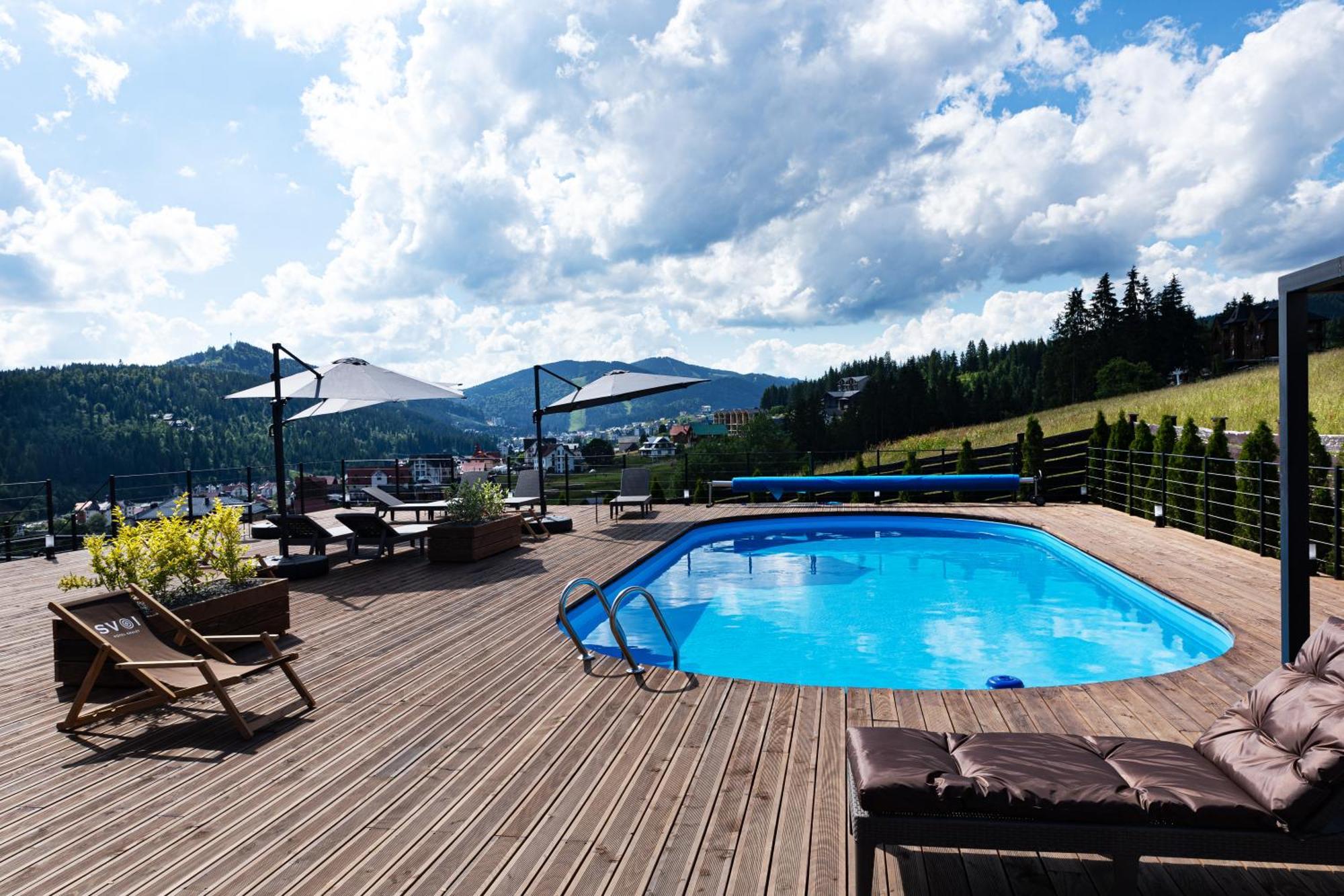 Svoi Hotel Palyanytsya Bagian luar foto